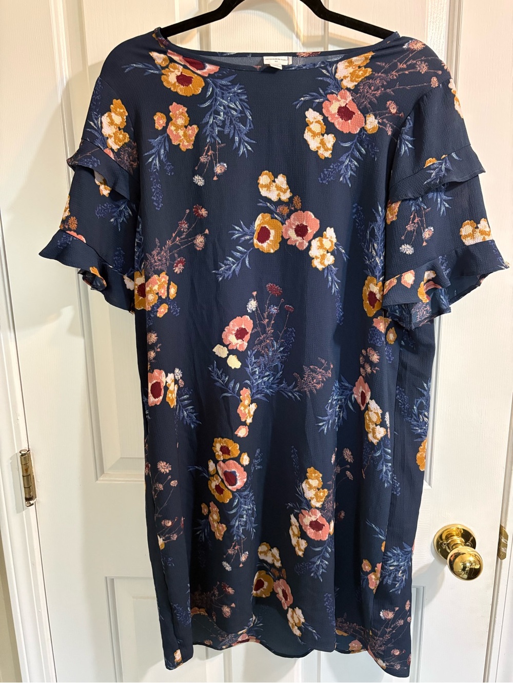 Women's Navy Floral Ruffle Sleeve Dress